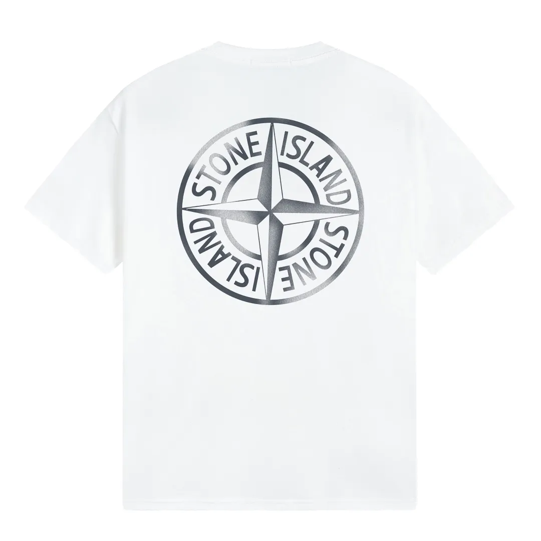 W602#P110💰 2025🆕 Stone lsland/Stone Island gradient compass printed short-sleeved T-shirt ⚠️[Original creation with high control of details] -Made of 260g combed cotton double yarn, soft and comfortable to the touch, sweat-absorbent and breathable. -Simple basic and versatile style, original quality, the first choice for couples. -Made in a large factory, four needles and five threads on the shoulder, neatly routed, high quality workmanship. -Same style for men and women. Very versatile, one piece for everyone, details are clearly visible. Color: black and white black blue white Size: M L